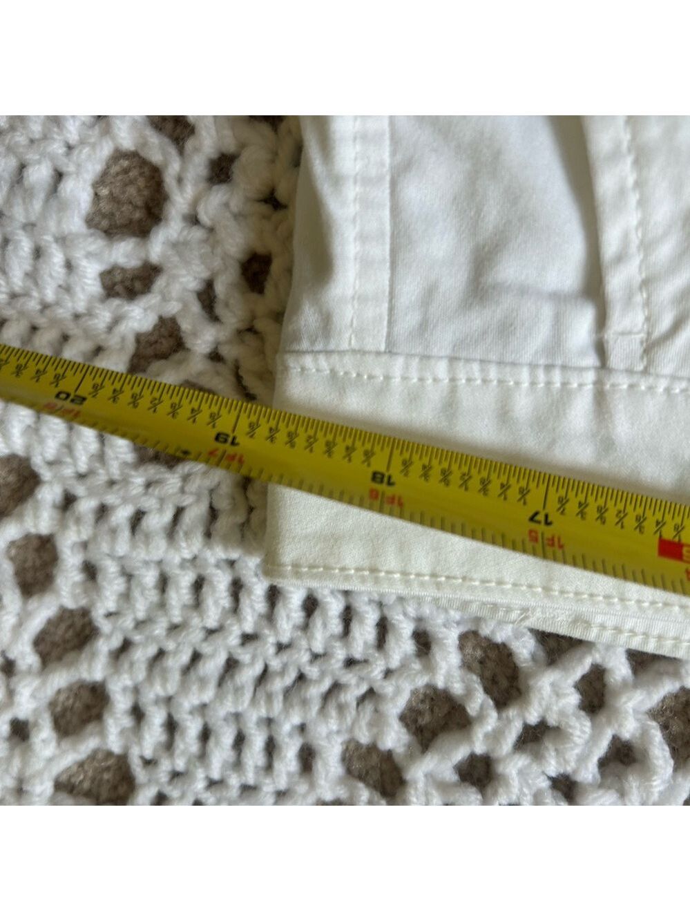 NWT Croft & Barrow Classic Shorts Mid Rise Size 16 White - Picture 5 of 5